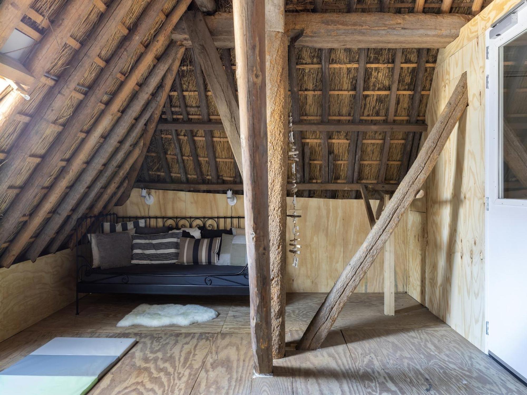 Luxuriously Restored Farmhouse With Trendy Interior Close To Sea And Forest 赫鲁特 外观 照片