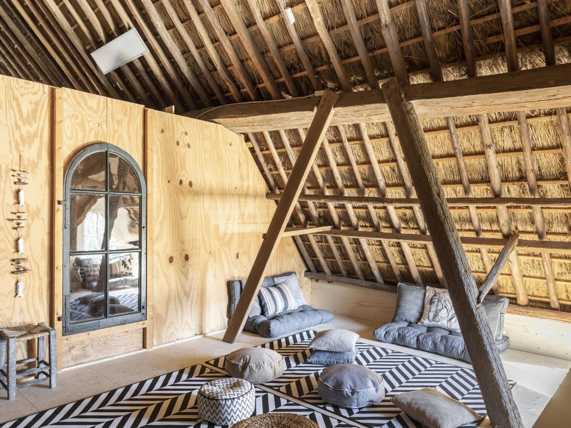 Luxuriously Restored Farmhouse With Trendy Interior Close To Sea And Forest 赫鲁特 外观 照片